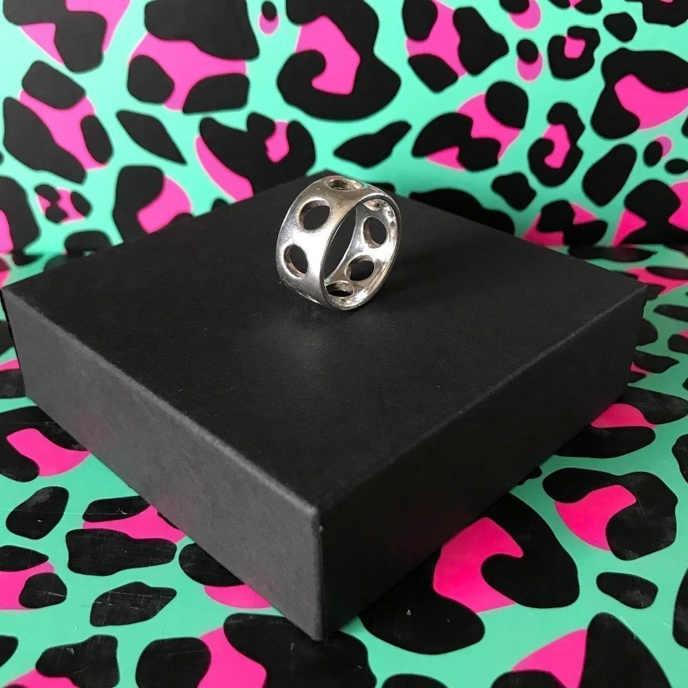 Silver Dots Ring - Picture 6 of 6